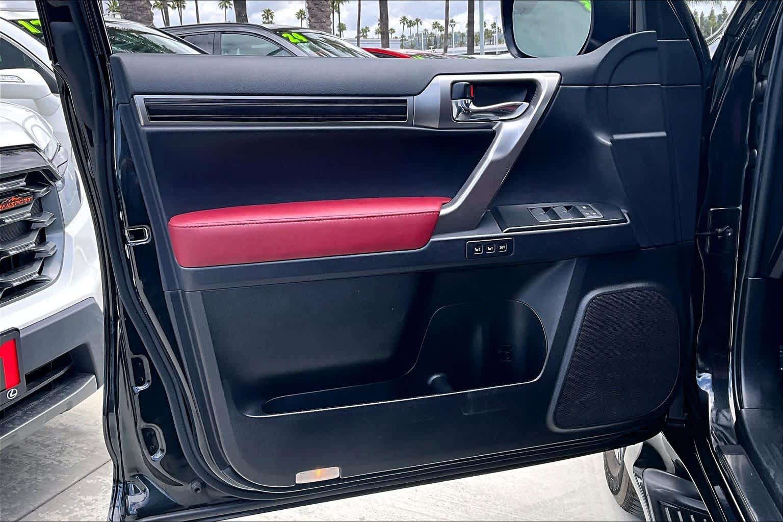 Used 2022 Lexus GX 460 Premium w/ Premium Plus Package AWD/4WD image 22
