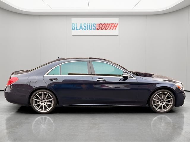 Used 2020 Mercedes-Benz S 450 Sedan w/ AMG Line Exterior image 2