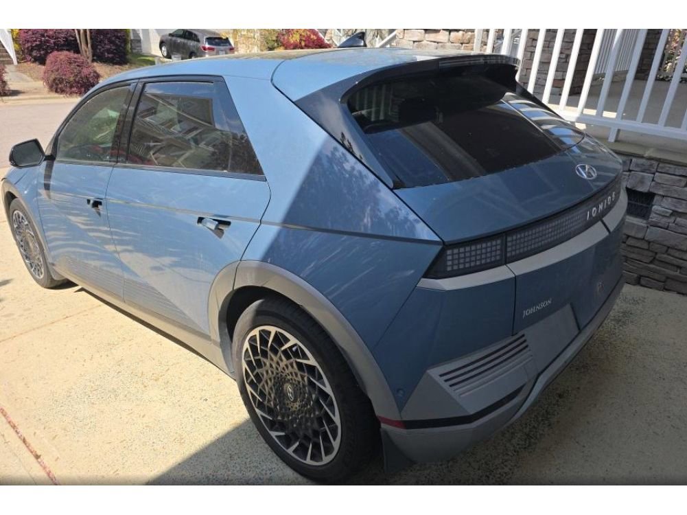Used 2024 Hyundai Ioniq 5 Limited AWD/4WD image 4