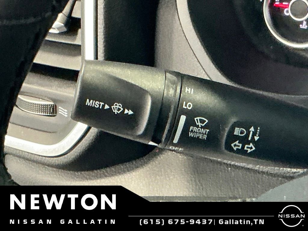 Used 2025 RAM 1500 Big Horn AWD/4WD image 39