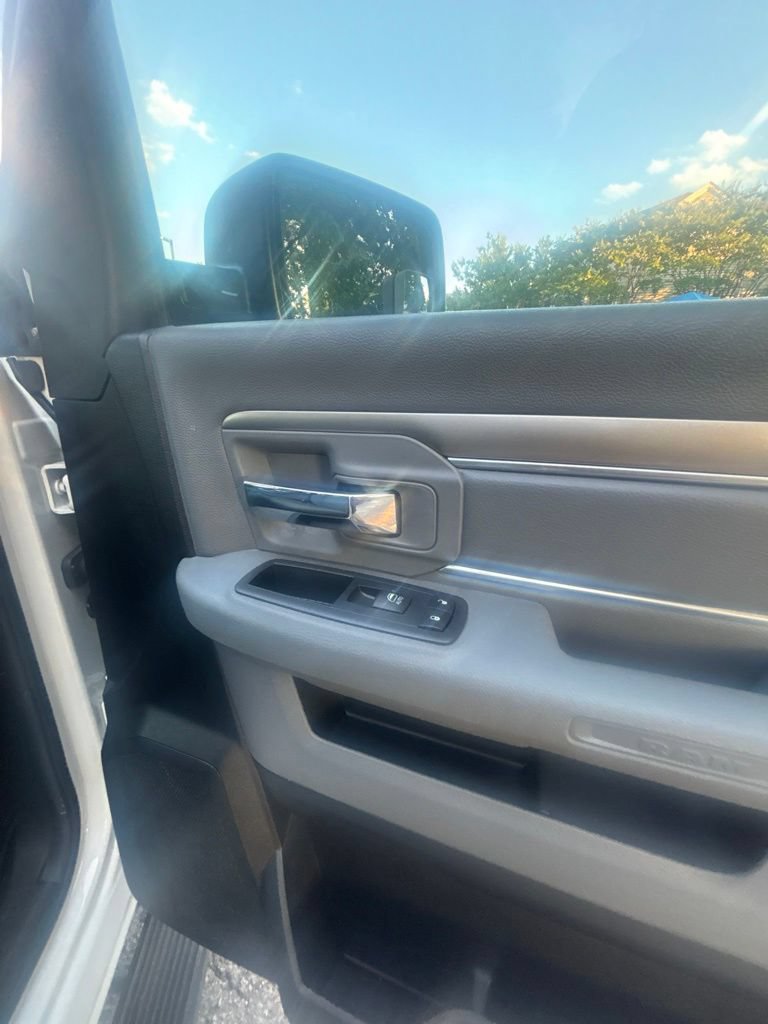 Used 2016 RAM 1500 Classic SLT RWD image 21