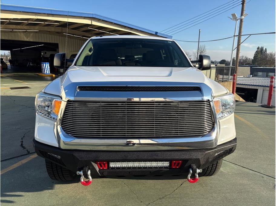 Used 2015 Toyota Tundra SR5 AWD/4WD image 3