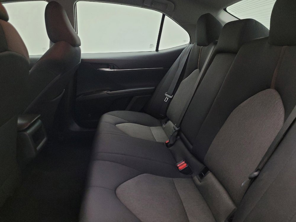 Used 2019 Toyota Camry LE FWD image 18