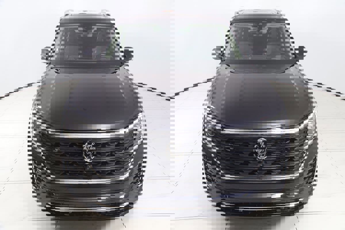 Used 2024 Volkswagen Atlas SEL Premium R-Line image 58