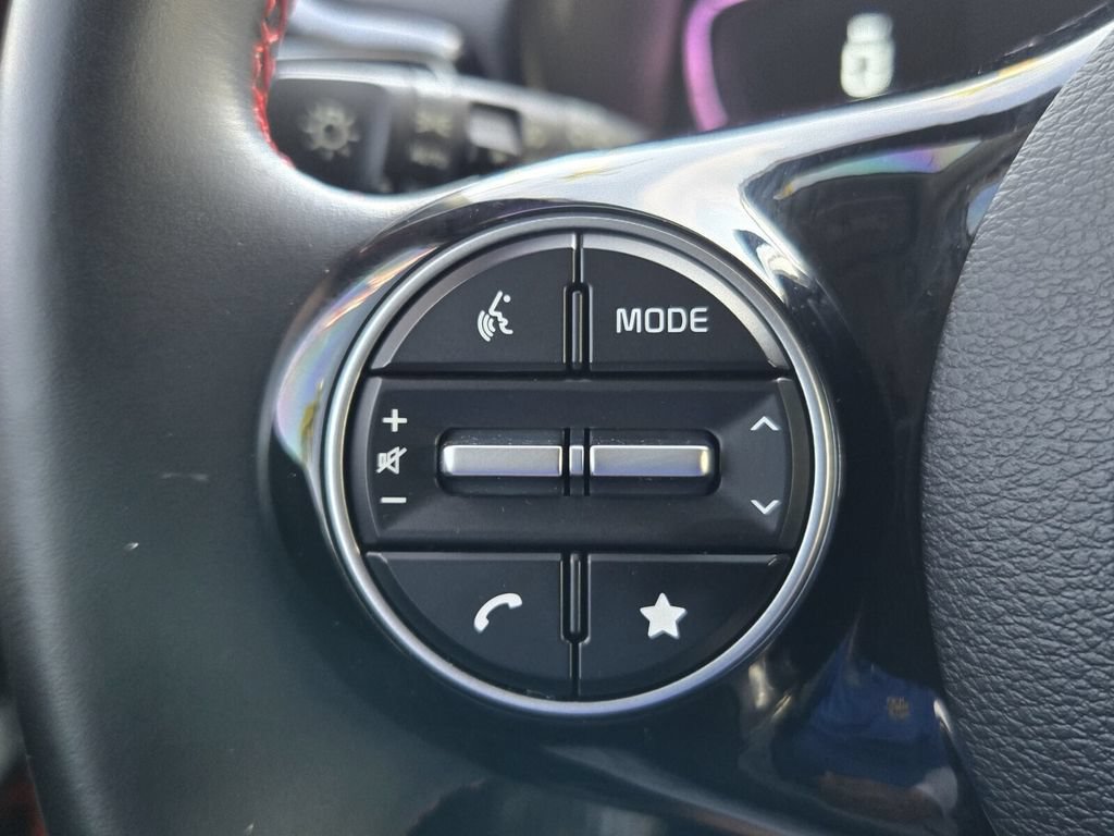 Used 2023 Kia Soul GT-Line w/ GT-Line Technology Package FWD image 23
