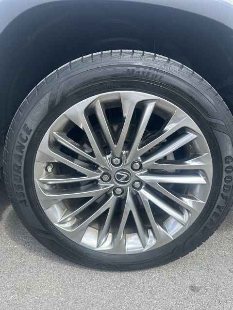 Used 2022 Lexus RX 450hL Luxury w/ Cold Area Package (CT) image 14