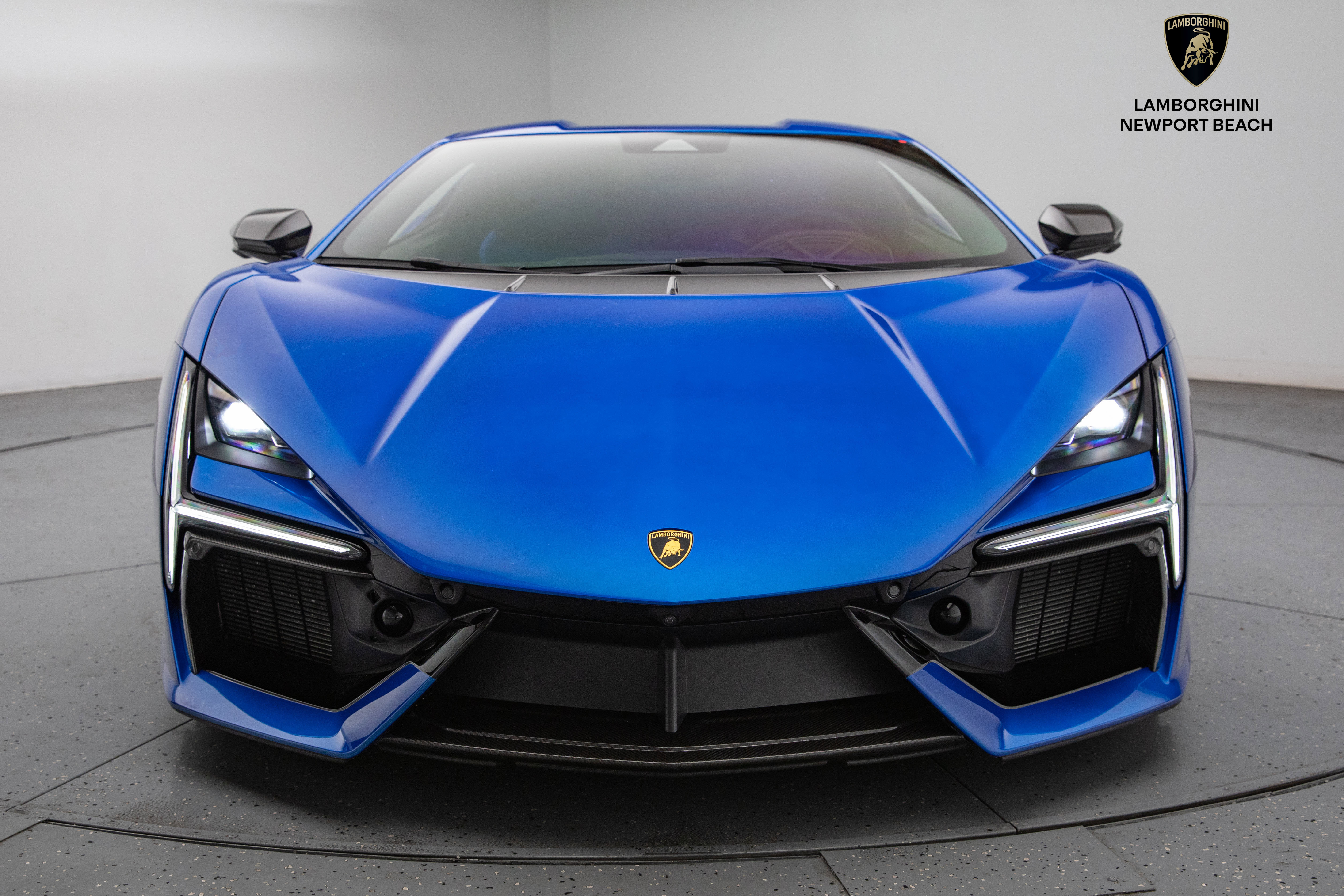 Used 2024 Lamborghini Revuelto image 16