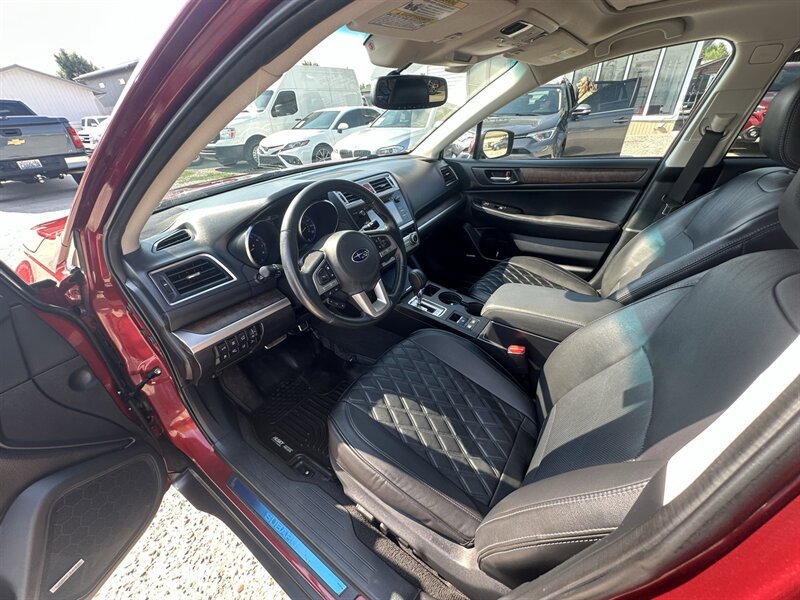 Used 2016 Subaru Outback 3.6R Limited AWD/4WD image 8