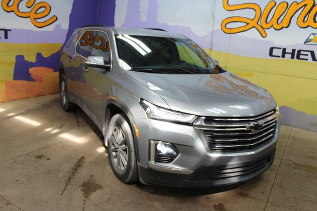 Used 2024 Chevrolet Traverse LT AWD/4WD image 2