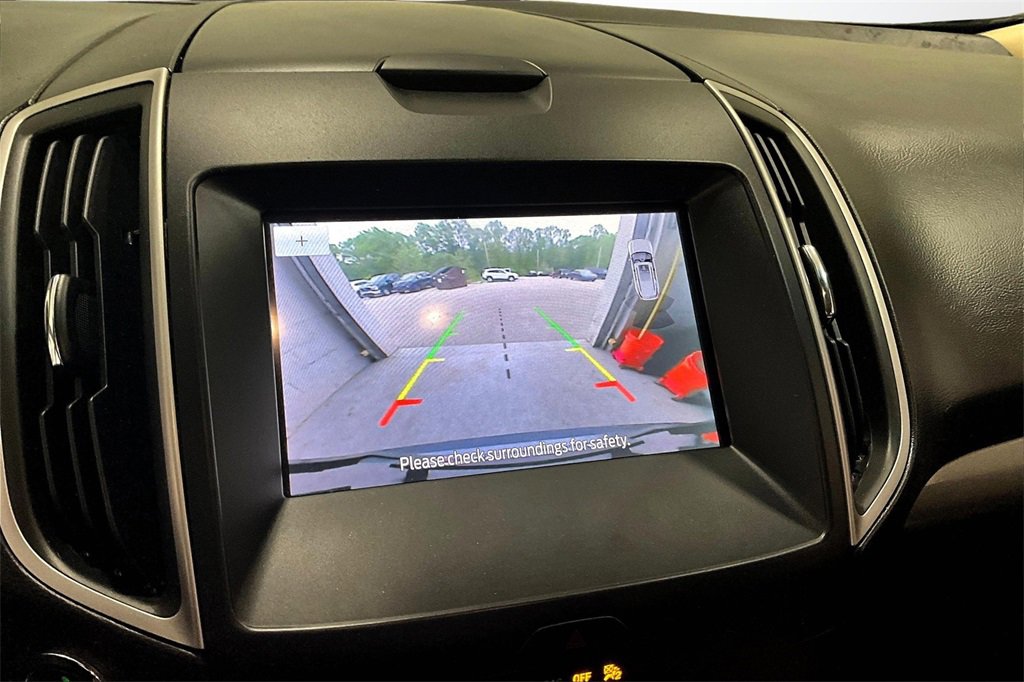 Used 2019 Ford Edge SEL image 14