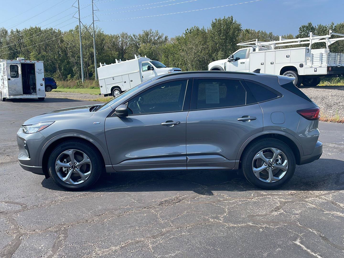 Used 2024 Ford Escape ST-Line w/ Equipment Group 301A FWD image 2