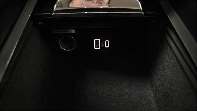 Used 2024 Lincoln Corsair AWD image 17