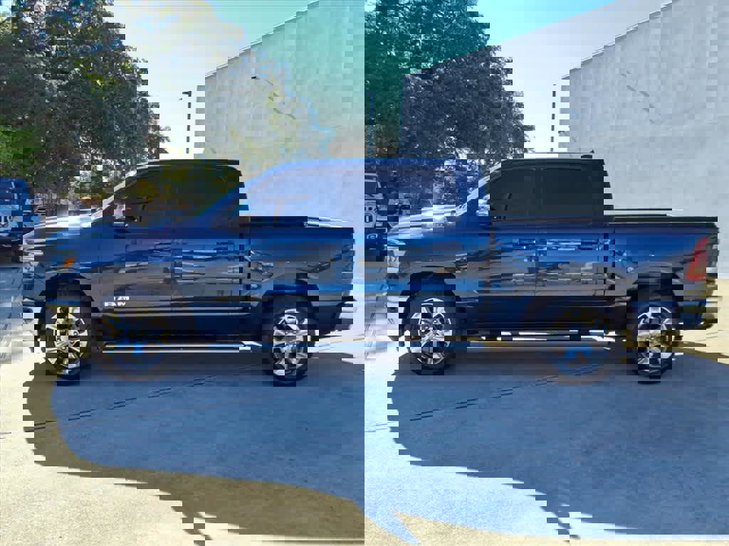 Used 2023 RAM 1500 Laramie image 25