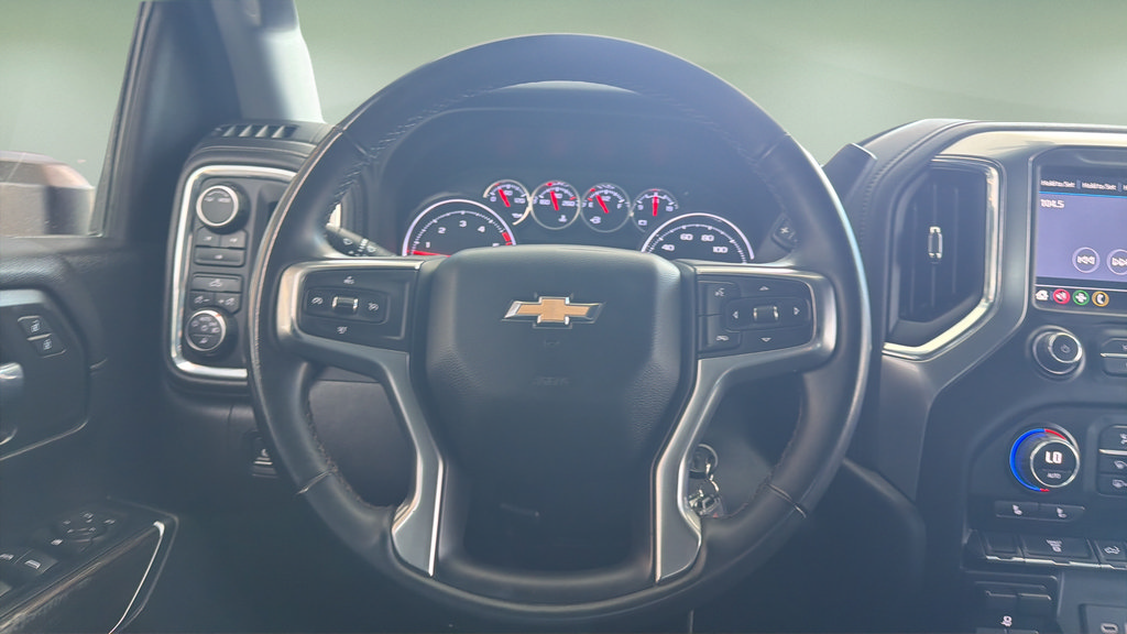Used 2023 Chevrolet Silverado 2500 LT AWD/4WD image 9