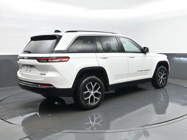 Used 2023 Jeep Grand Cherokee Limited image 24