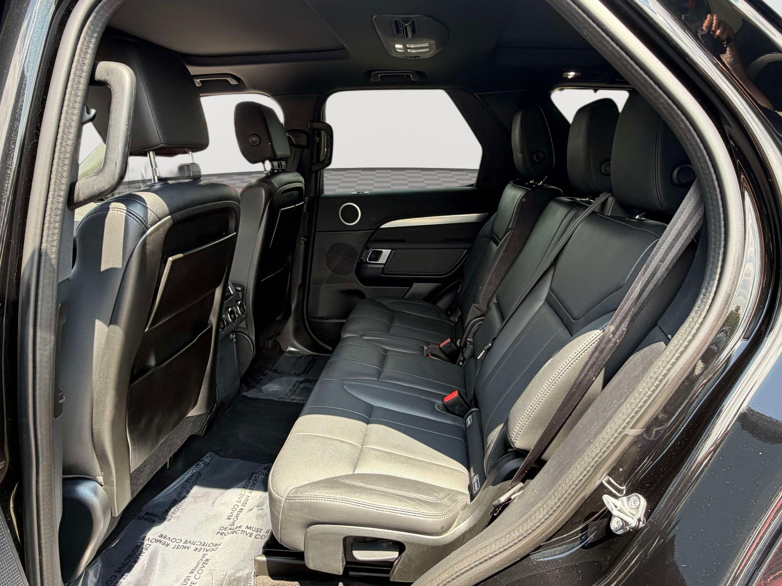 Used 2020 Land Rover Discovery Landmark AWD/4WD image 25