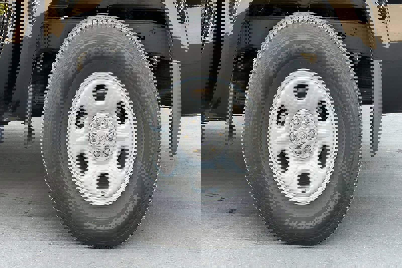 Certified 2023 Nissan Frontier S image 27