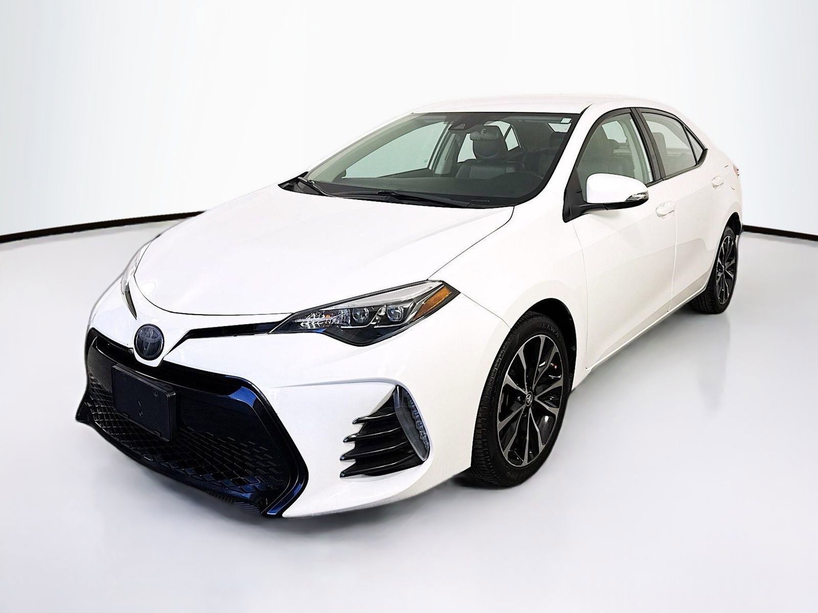Used 2019 Toyota Corolla SE w/ Carpet Mat Package (TMS) FWD image 3