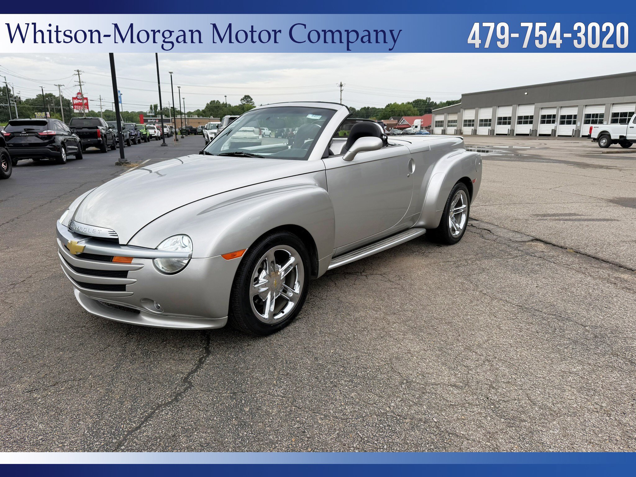 Used 2005 Chevrolet SSR w/ Preferred Equipment Group RWD image 2