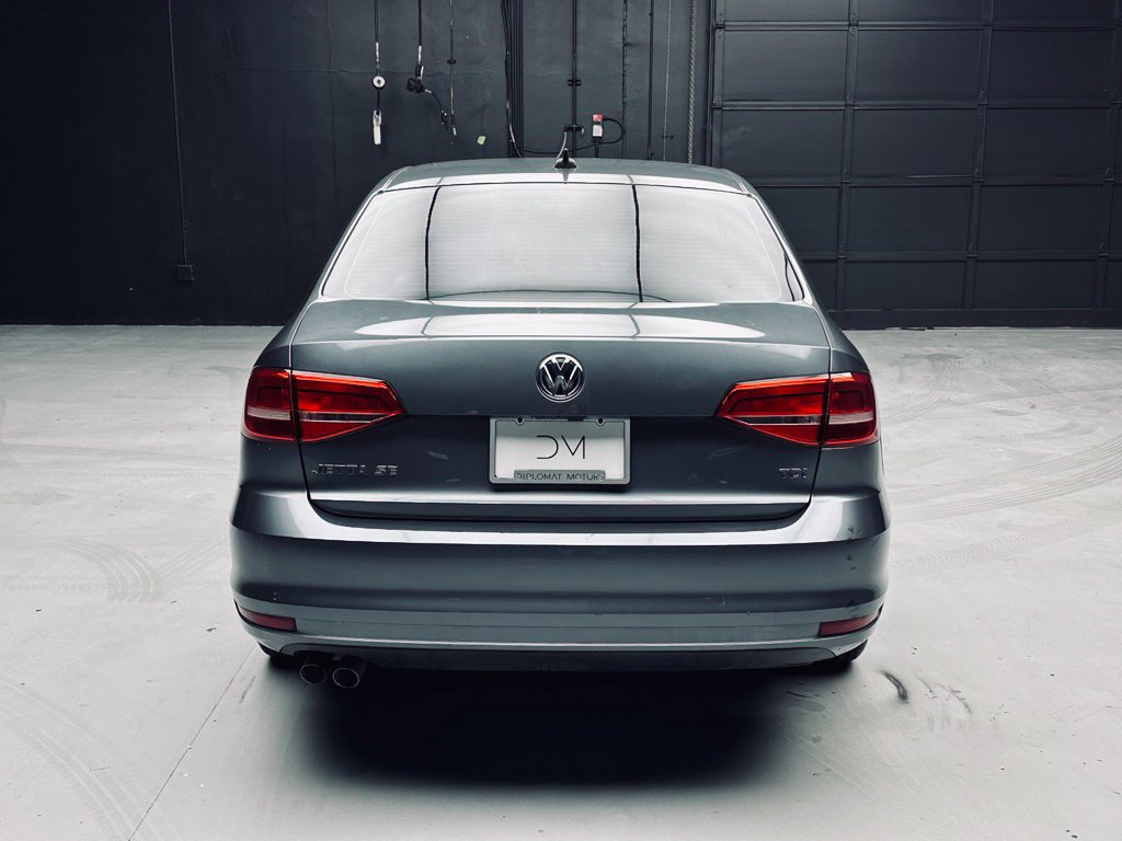 Used 2015 Volkswagen Jetta TDI SE FWD image 6
