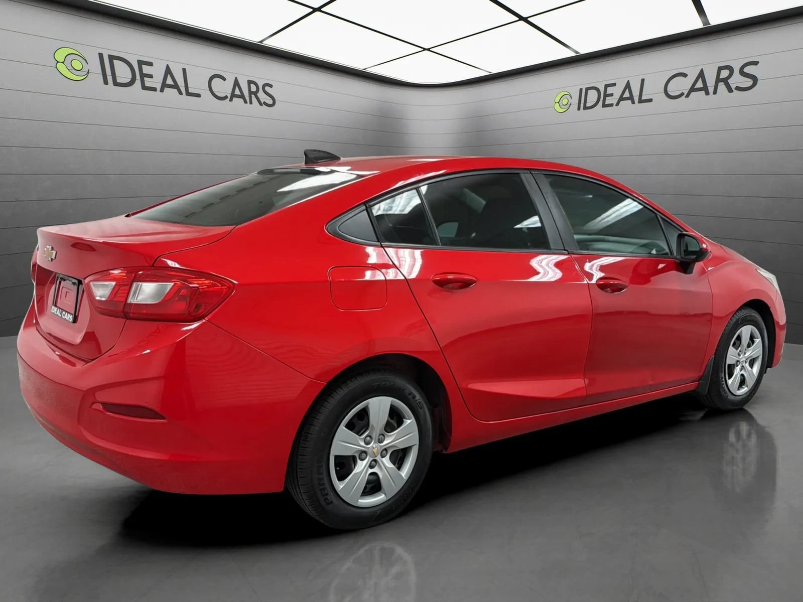Used 2017 Chevrolet Cruze LS FWD image 5