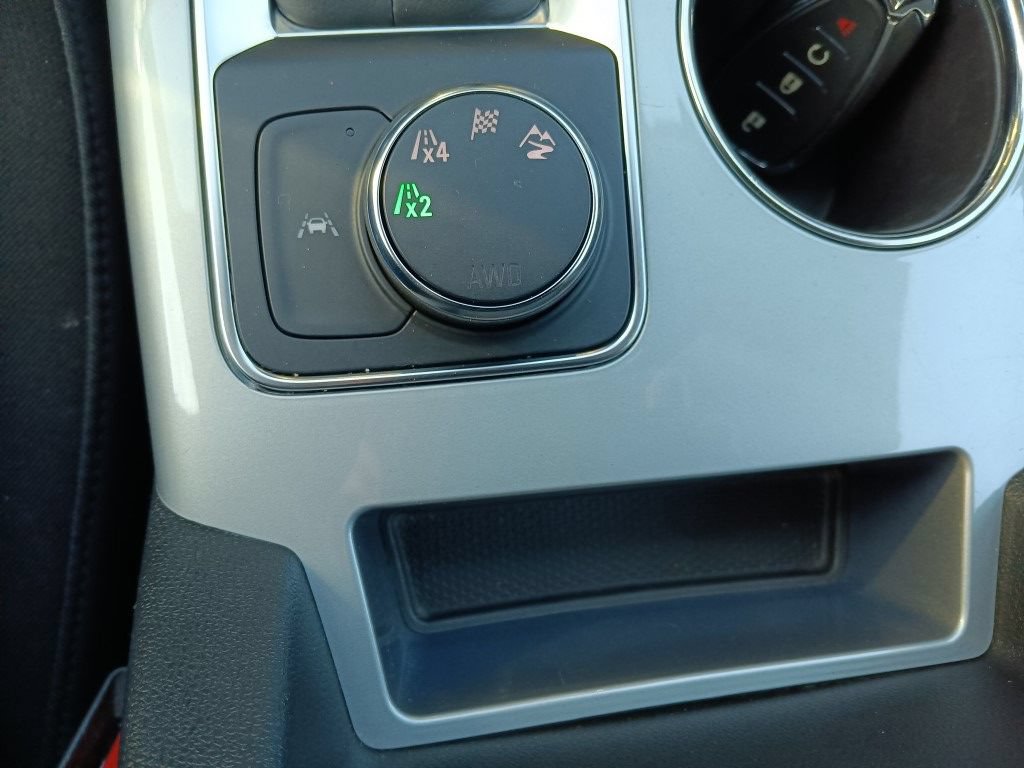 Used 2025 Chevrolet Blazer LT AWD/4WD image 11