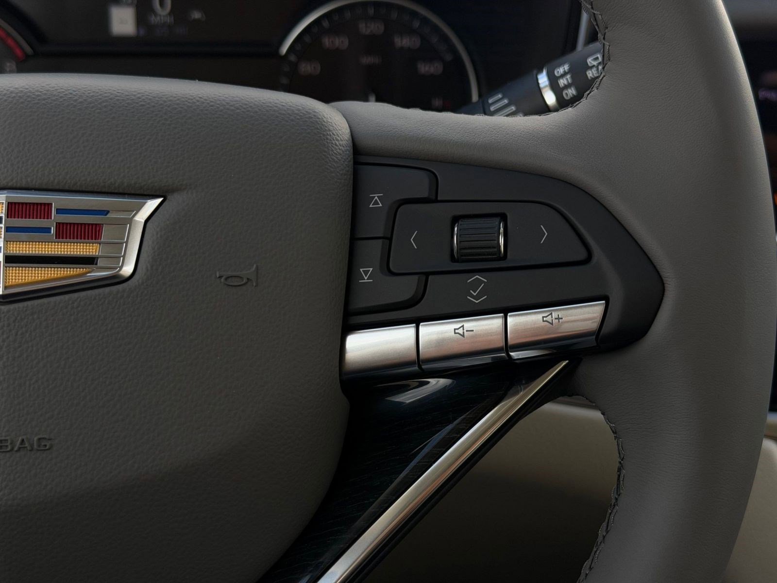 New 2025 Cadillac XT6 Premium Luxury w/ LPO, Floor Liner Package image 23