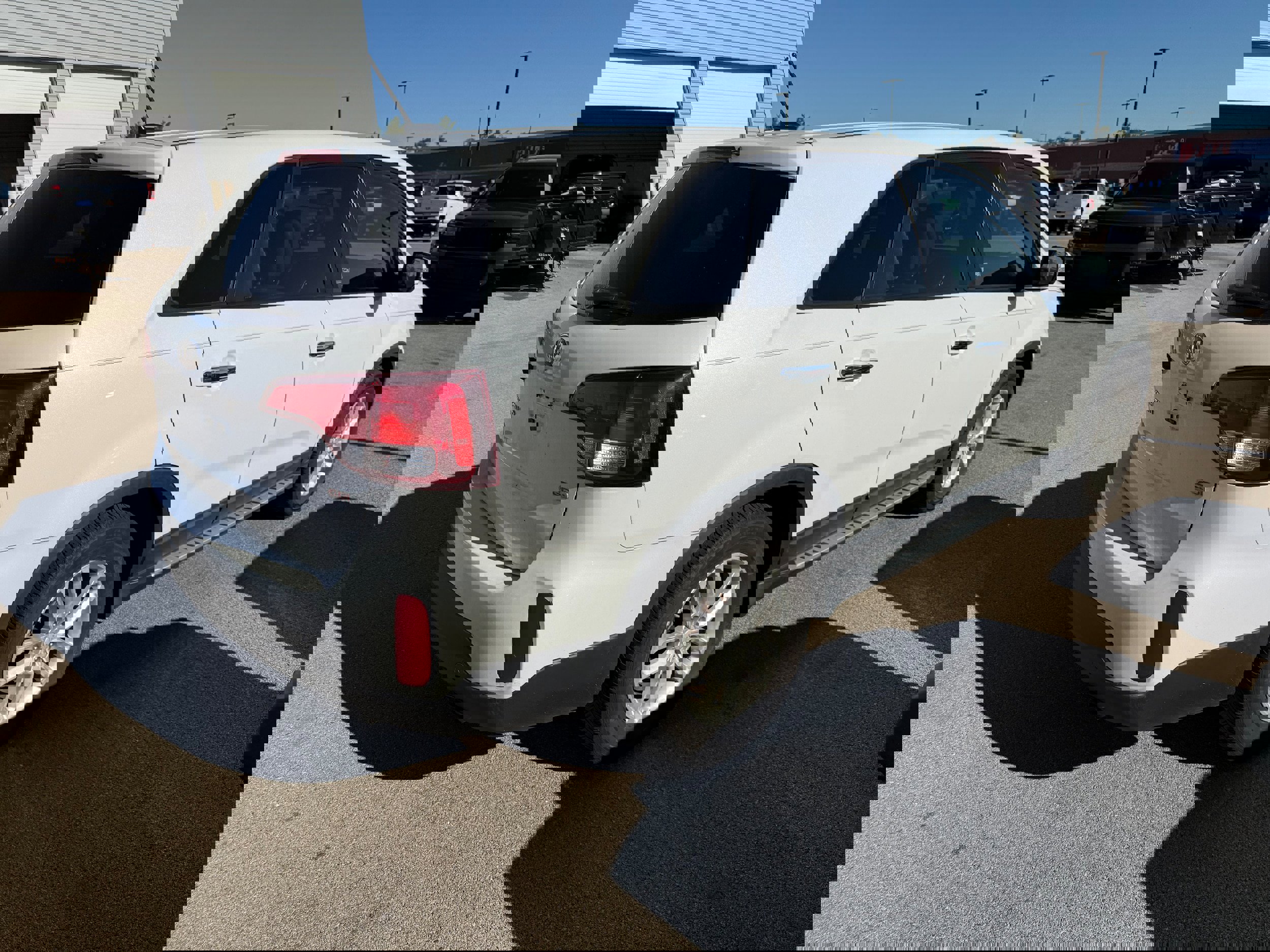 Used 2014 Kia Sorento LX image 9