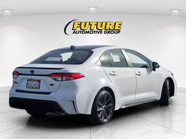 Certified 2025 Toyota Corolla SE w/ Convenience Package image 6
