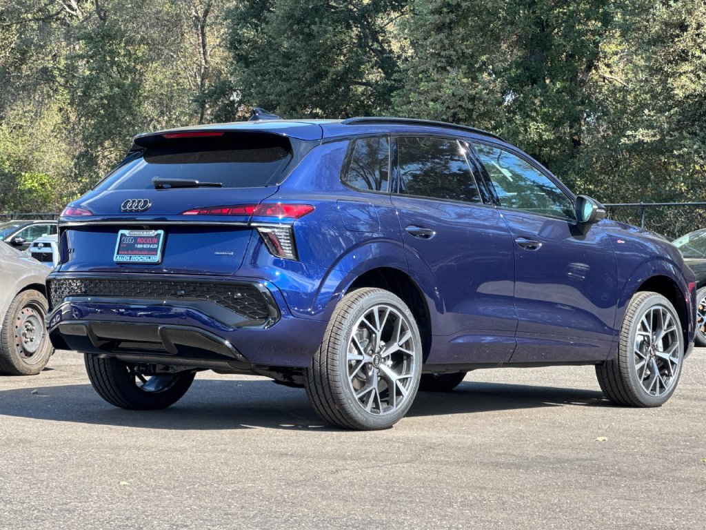 New 2026 Audi Q3 quattro 2.0T AWD/4WD image 5