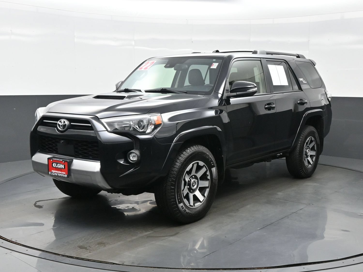 Used 2022 Toyota 4Runner TRD Off-Road Premium AWD/4WD image 2