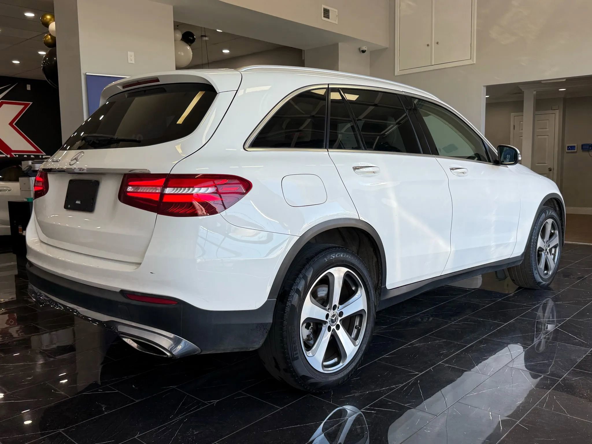 Used 2019 Mercedes-Benz GLC 300 image 6