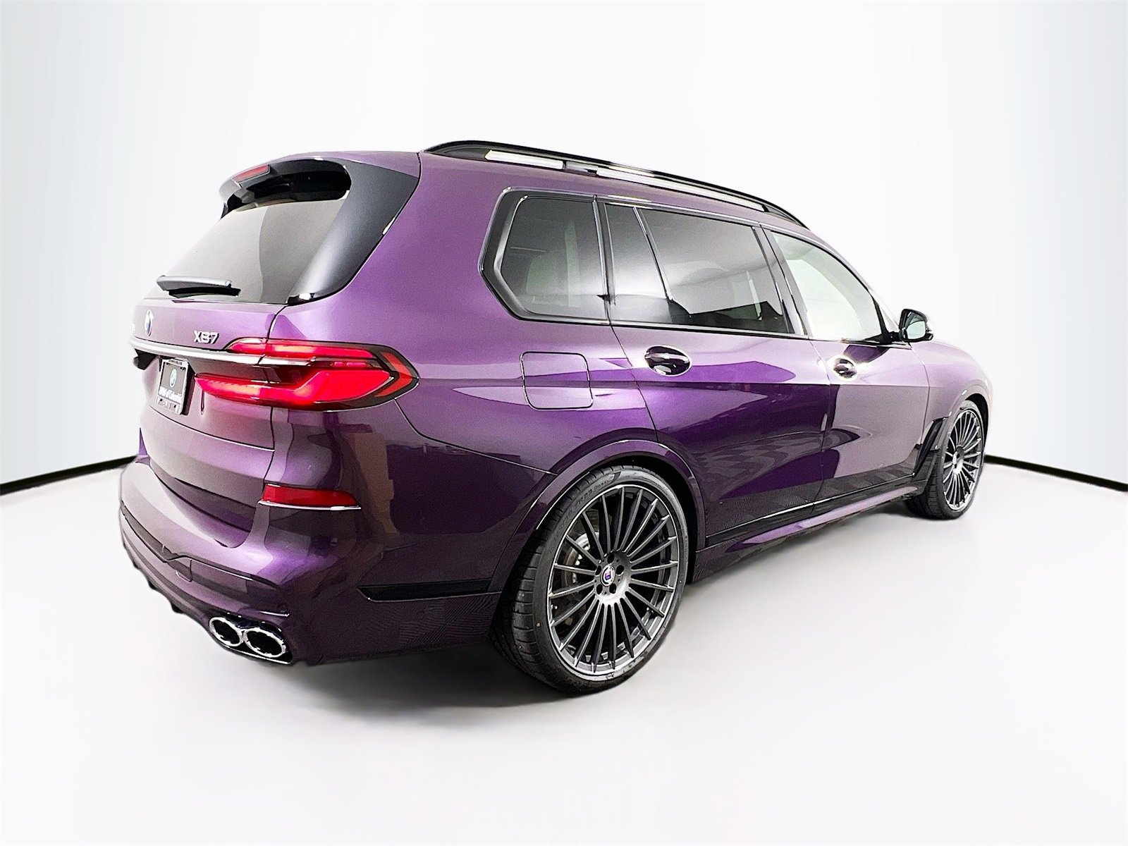 New 2026 BMW ALPINA XB7 image 7