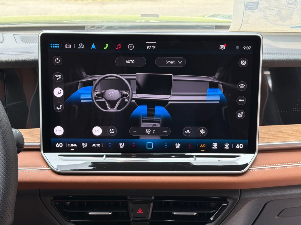 New 2026 Volkswagen Tiguan SEL R-Line AWD/4WD image 11
