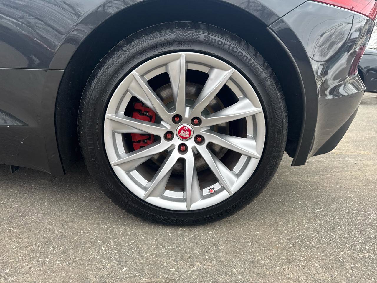 Used 2015 Jaguar F-TYPE Convertible image 17