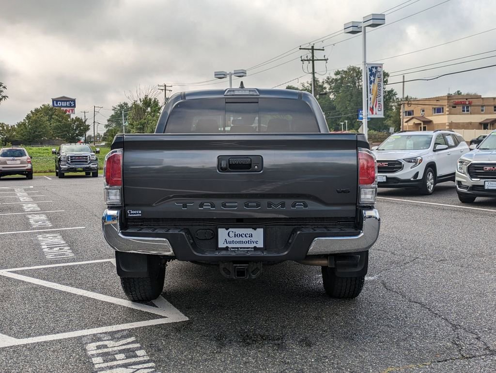 Used 2022 Toyota Tacoma TRD Off-Road image 6