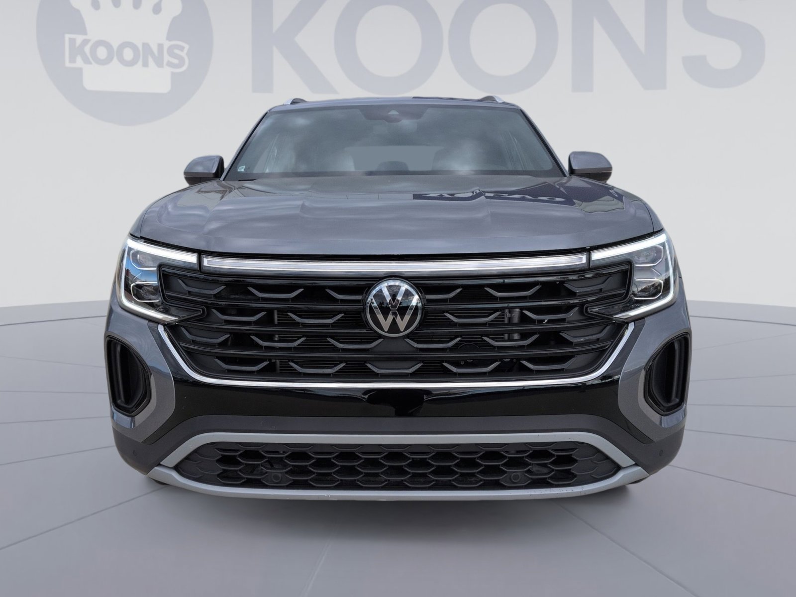 Used 2025 Volkswagen Atlas Cross Sport SE image 11