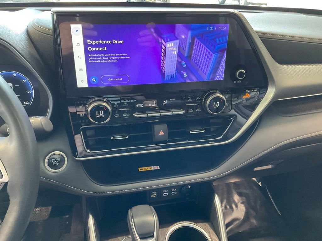 Used 2024 Toyota Highlander Platinum image 14