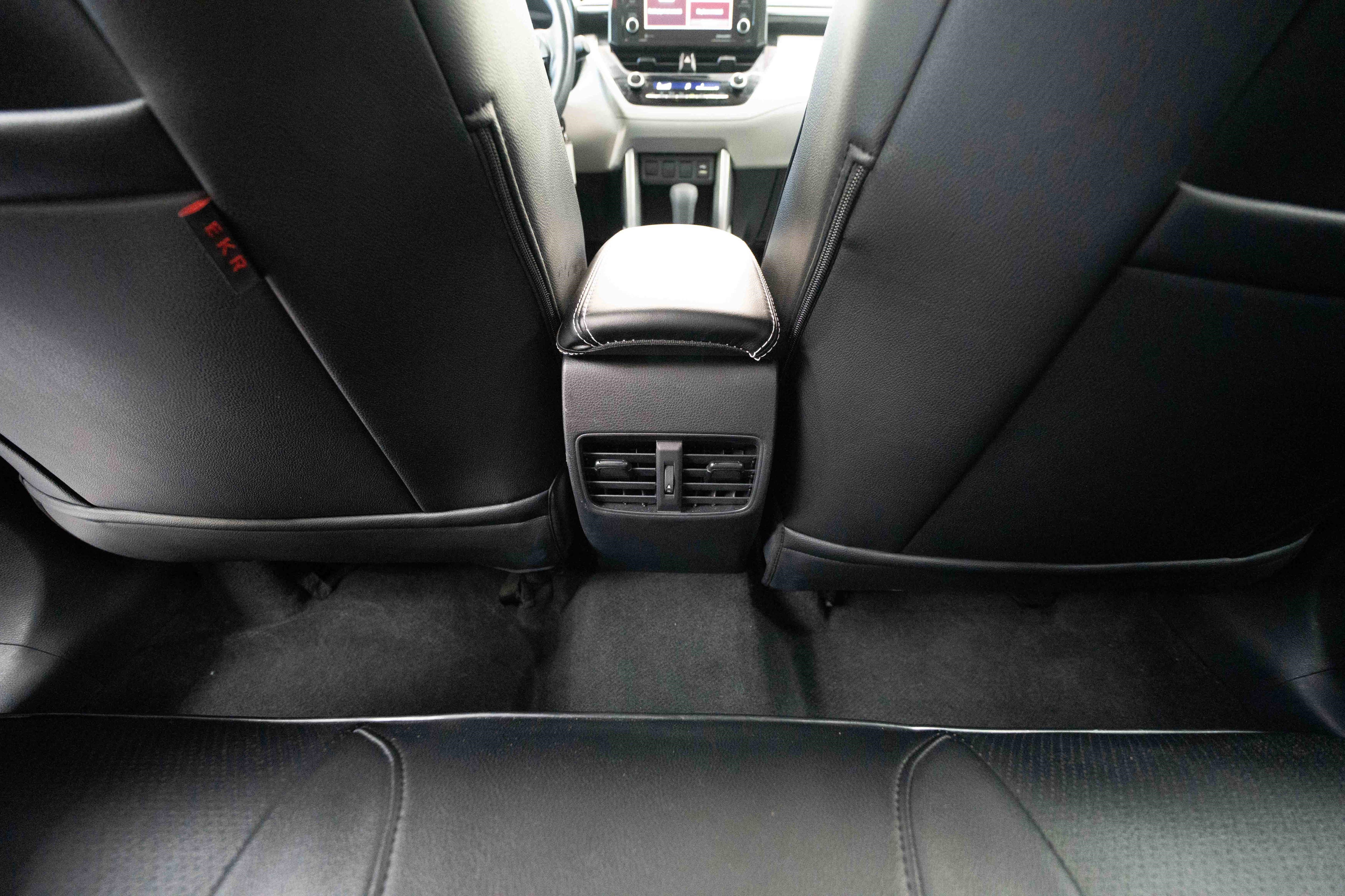 Used 2022 Toyota Corolla Cross L AWD/4WD image 22