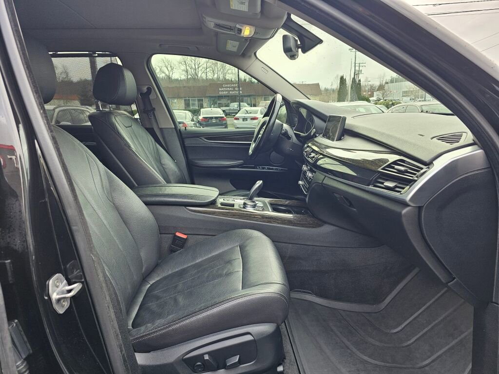 Used 2017 BMW X5 xDrive35d image 10