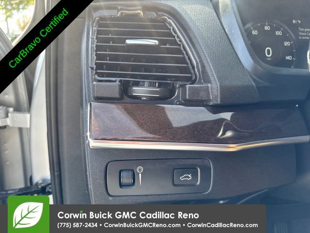 Used 2017 Volvo XC90 T6 Momentum w/ Vision Package AWD/4WD image 17