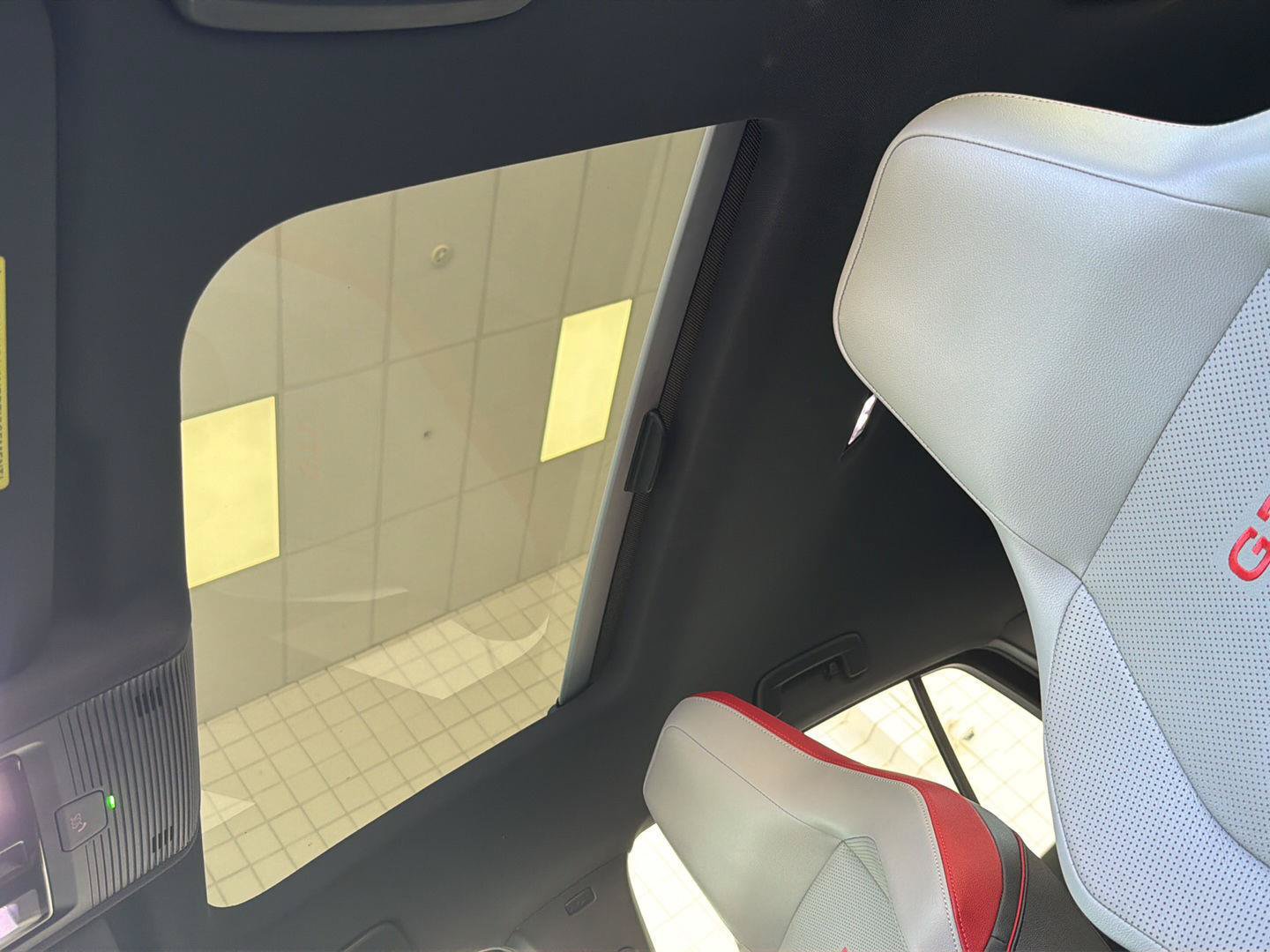 Certified 2023 Volkswagen GTI Autobahn FWD image 15