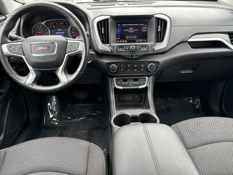Used 2024 GMC Terrain SLE FWD image 14