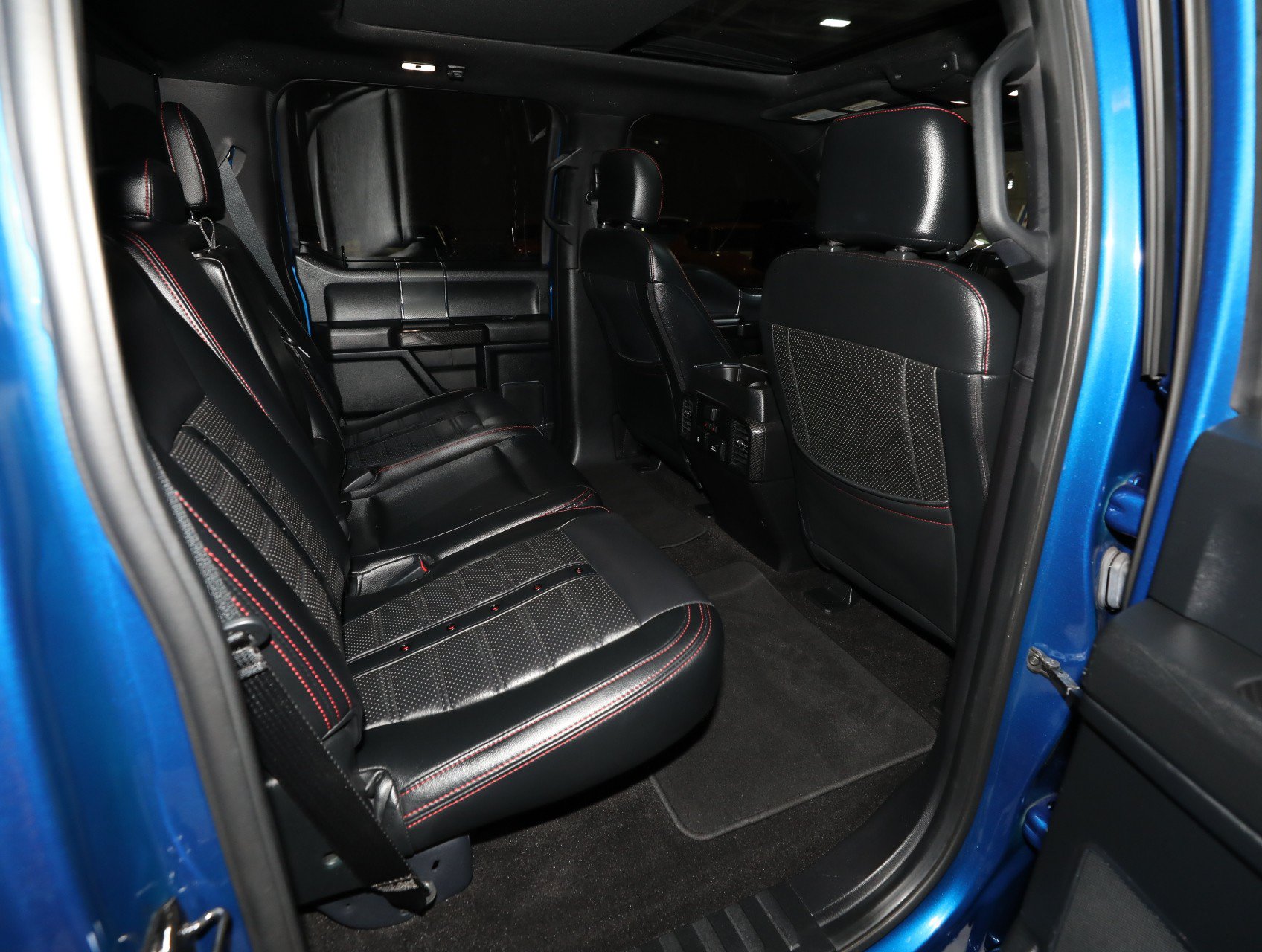 Used 2018 Ford F150 Lariat w/ Equipment Group 502A Luxury AWD/4WD image 47