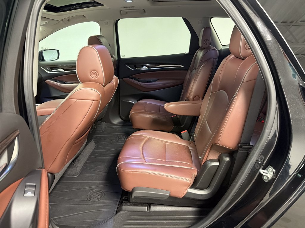 Used 2018 Buick Enclave Avenir w/ Avenir Technology Package FWD image 32