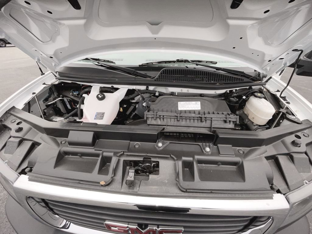 New 2025 GMC Savana 3500 w/ Power Convenience Package image 27