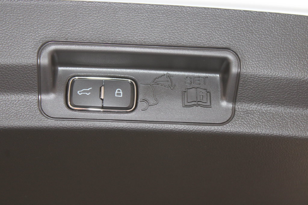 New 2027 Ford Explorer Platinum AWD/4WD image 17