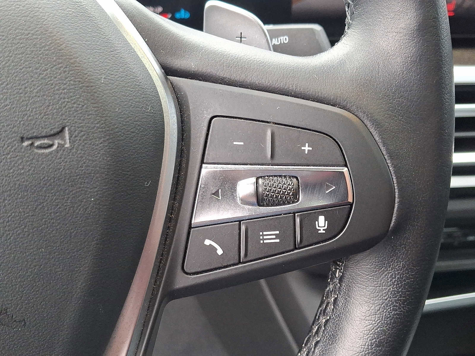 Certified 2023 BMW 330i xDrive Sedan w/ Driving Assistance Package image 23