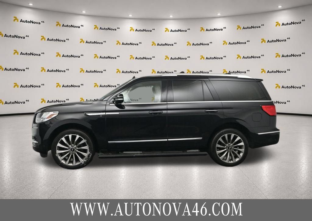 Used 2020 Lincoln Navigator Reserve w/ Cargo Convenience Package AWD/4WD image 3