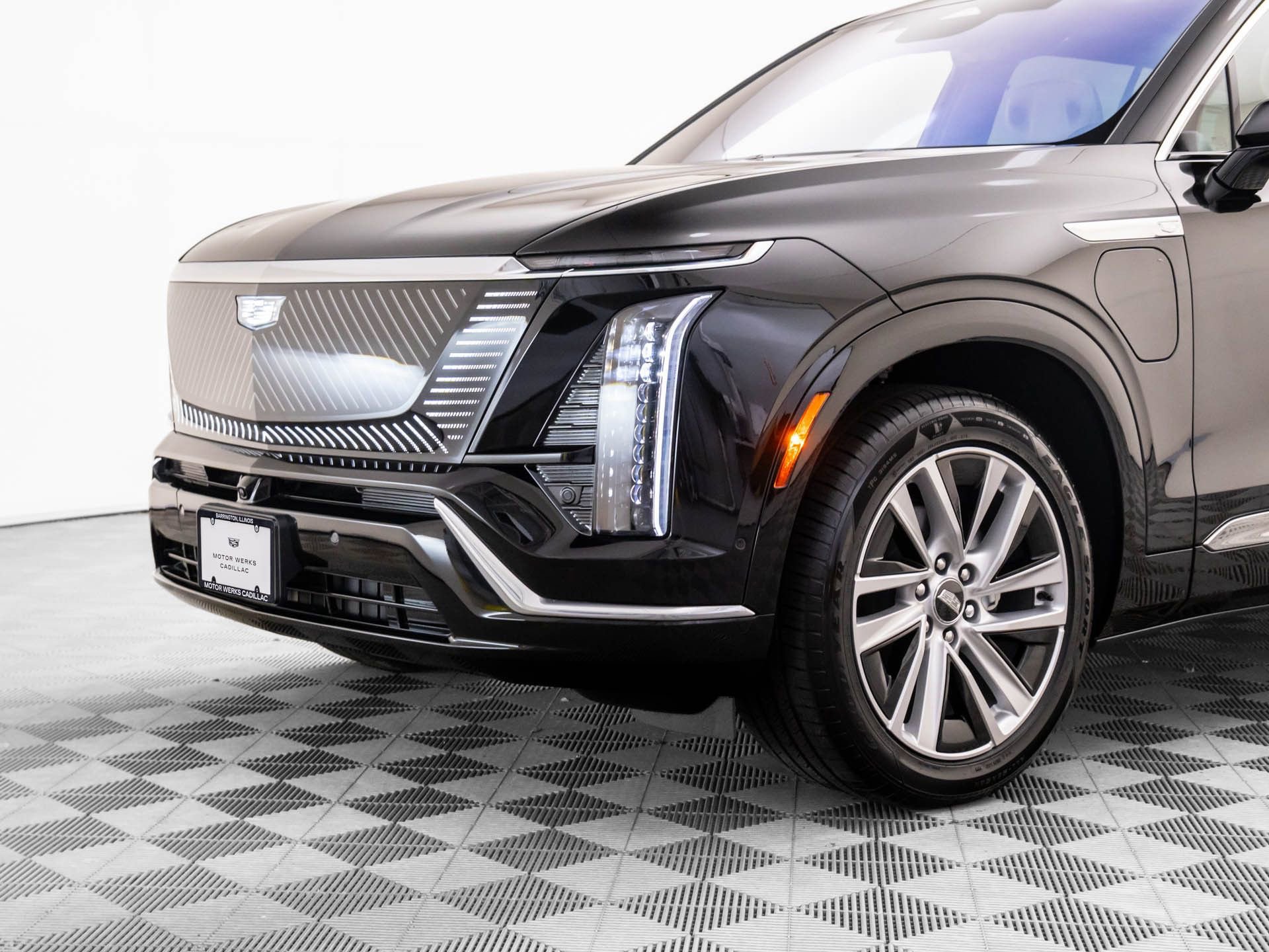 New 2026 Cadillac Vistiq Luxury w/ LPO, Floor Liner Package image 40